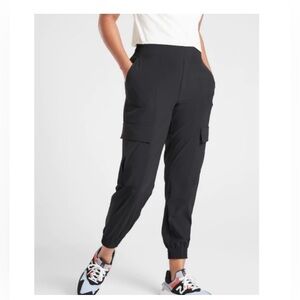 Athleta Black Cargo Chelsea Utility Jogger in Size 14